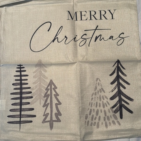 18 x 18 Pillow 4 Cases,Winter Theme, Burlap Feel, Zipper Close, New, Never Used - Picture 2 of 6